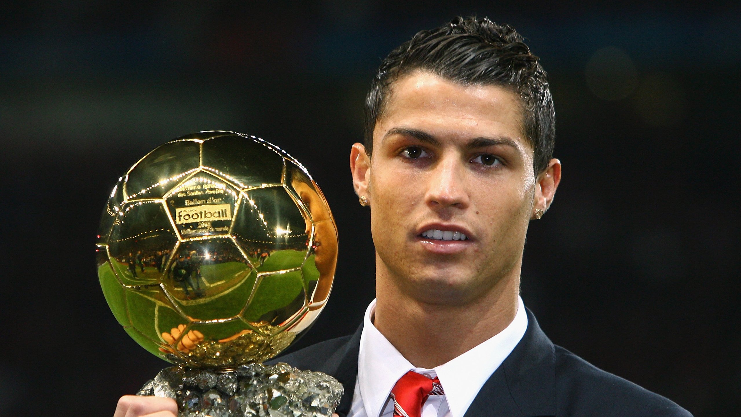 楚阿梅尼关键战不手软,德国淘汰切尔西,新星崛起与战术革命的交响